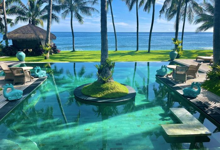 Louka Beach Bali,Kubu>>Bali,5 star