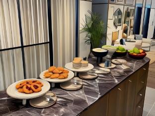 202 Elizabeth,New South Wales Outback>>Haymarket,3.5 star