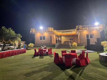 Gurugram Aravali Farmhouse