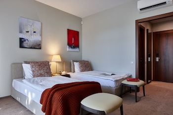 Velich Country Club,Kubinka>>Ershov,4 star