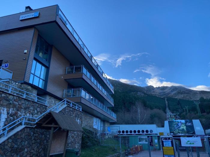 Hostal La Pinilla,El Muyo>>Cerezo De Arriba,3 star