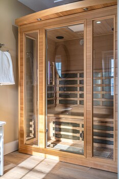 Riverside Inn,Canada>>New Glasgow,3 star