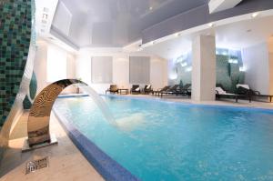 Taurus Hotel & Spa,Near St. George's Cathedral,4 star