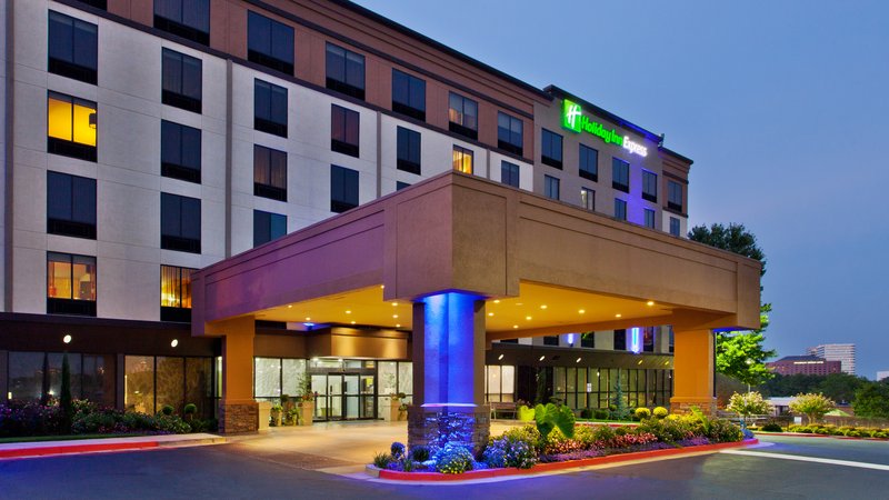 Holiday Inn Express Atlanta Nw - Galleria Area