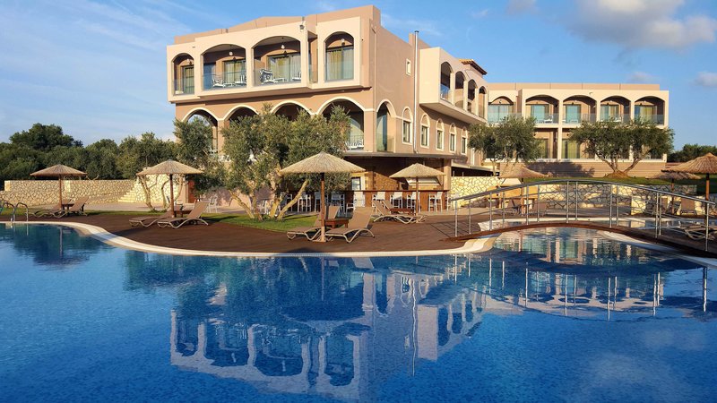 Elegance Luxury Executive Suites - Adults Only,Near Amboula Beach,5 star