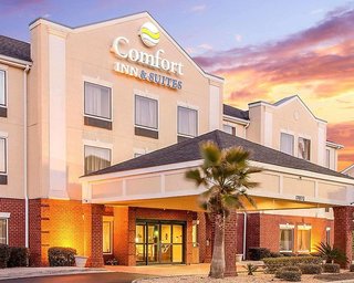 comfort inn and suites statesboro university area