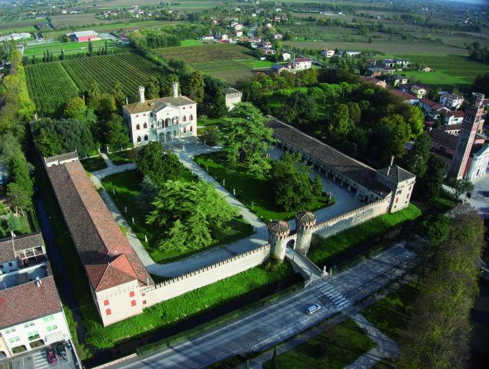 Castello Di Roncade,Roncade>>Monastier Di Treviso,3 star