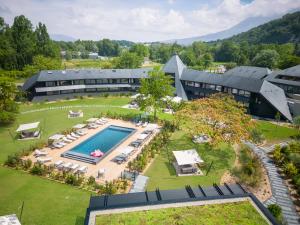 Miura,Voglans>>Aix-Les-Bains,4 star