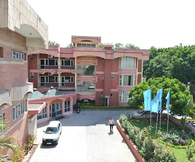 Red Bishop Tourist Complex,,2 star