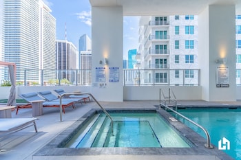 downtown miami condos by lua host