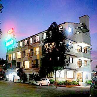 Hotel Royal Garden,,3 star