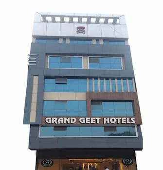 grand geet hotel