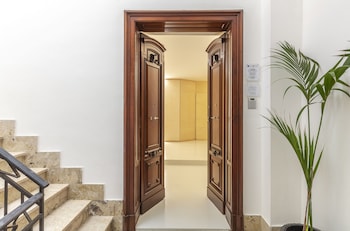 fiveplace design suite and apartments