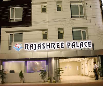 Rajashree Palace,Siliguri>>Bagdogra,1 star