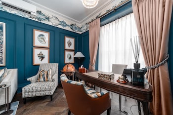 no 4 carlton hotel