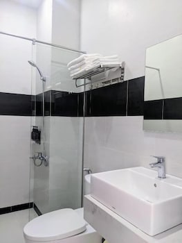 quang hung hotel