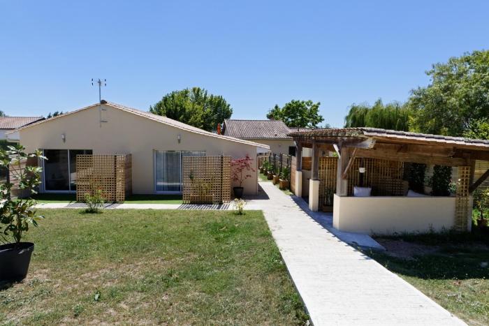 Le Cocon De Lily,Vayres>>Saint-Savin,0 star