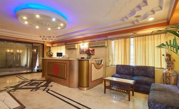Pallavi International Hotel,Elgin Zone,3 star