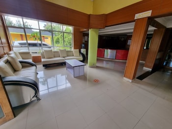 heritage breeze hotel
