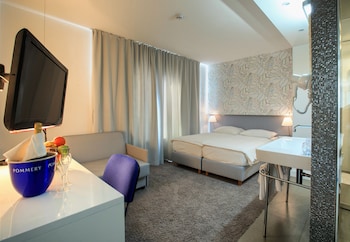 Hotel Jona,Split>>Podstrana,0 star
