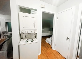 The Hygge Apt A,United States Of America>>Colorado Springs,0 star