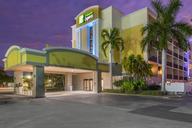 Holiday Inn Express Cape Coral-Fort Myers Area By Ihg,Fort Myers>>Cape Coral,3 star