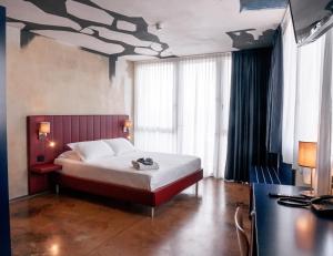 k modern hotel