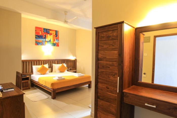 port view city hotel