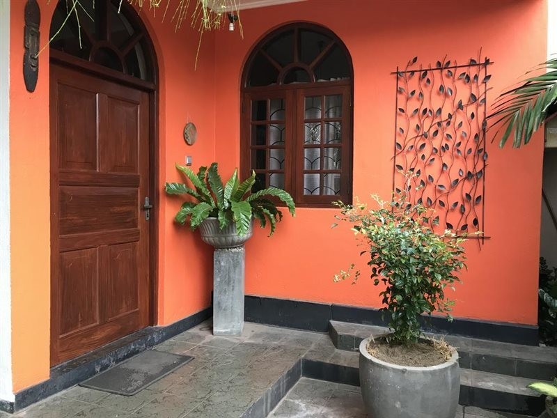 Breeze Of Paradise,Nugegoda>>Colombo,3 star