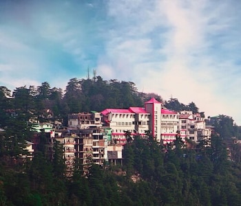 Amritara Surya – A Luxury Spa Retreat,Mcleod Ganj>>Dharamshala,3 star