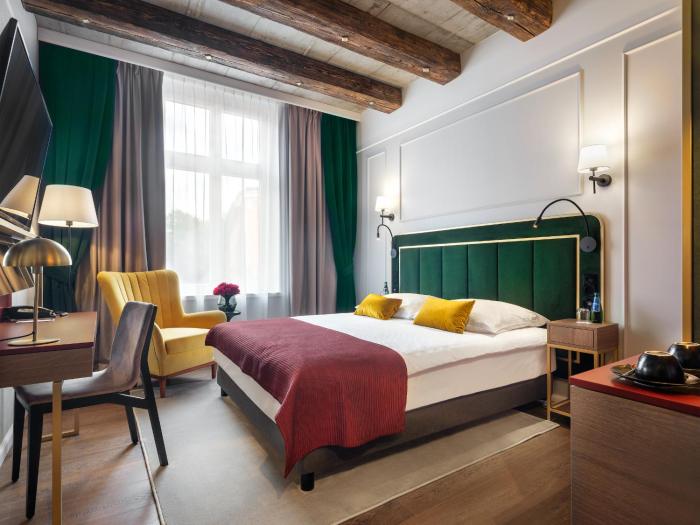 Golden Queen Aparthotel,Poland>>Krakow,4 star