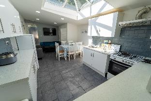 39 North Road Studios Near Qe And Uob,United Kingdom>>Birmingham,0 star