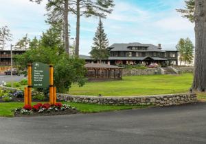 Lodge At Schroon Lake