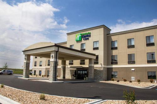 holiday inn express and suites sikeston southwest by ihg