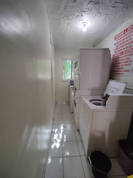 Coco Palms Apartments By Lowkl,Lighthouse Point>>Fort Lauderdale,0 star