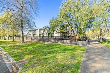 Peppertree Apartments,Australia>>Sale,0 star