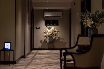 skyline hotel and suites