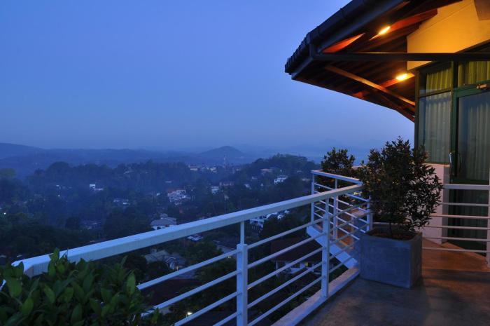 amaara sky hotel