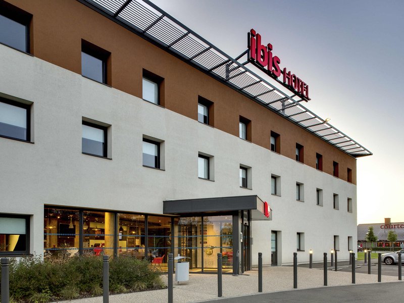 Hôtel Ibis Montceau-Les-Mines,Near Saint Louis Park Golf Course,3 star