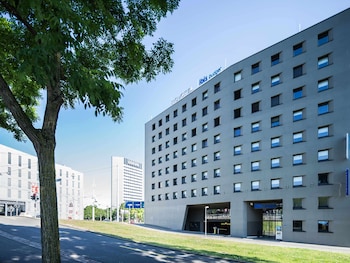 Ibis Budget Basel City,Huningue>>Basel,1 star