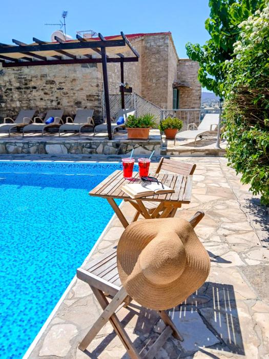 Aphrodite's Pool Retreat,Skarinou>>Cyprus,0 star