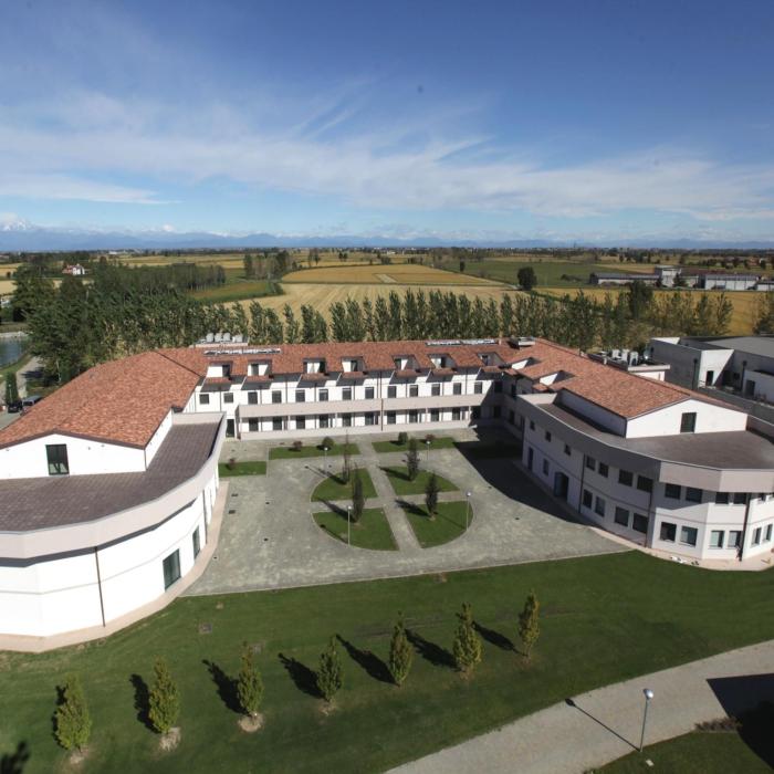 Hotel Novarello Resort & Spa,Arona>>Abbiategrasso,4 star