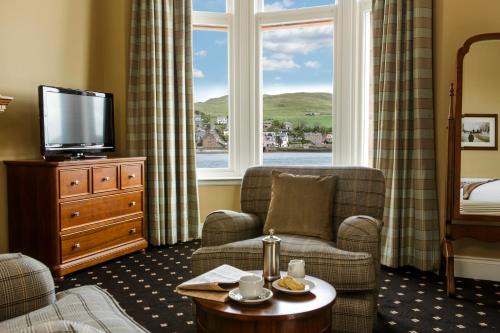 room-image