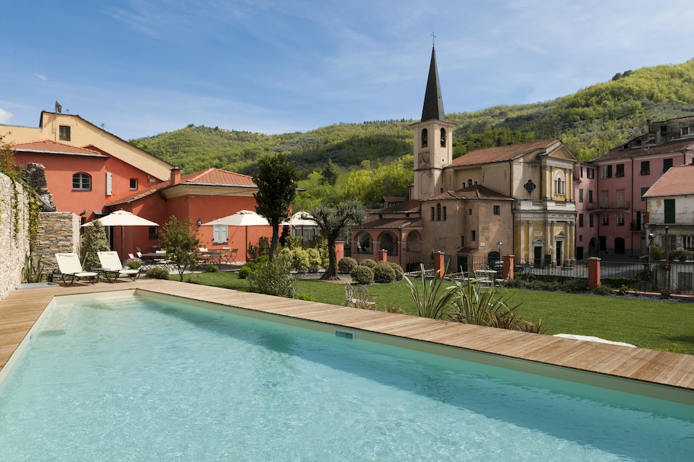 Relais Del Maro,Borgomaro>>Albenga,4 star
