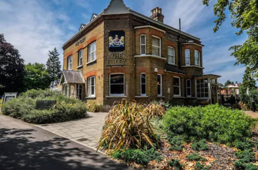 Foley Hotel,Esher>>Claygate,4 star