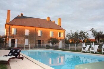 Chateau Latour,Magny-Cours>>Fours,3 star
