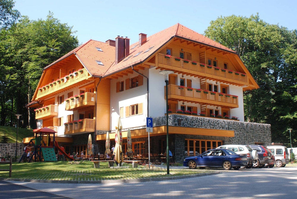 aparthotel snjezna kraljica