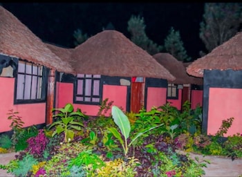 Jambo Afrika Getaway Resort,Kenya>>Emali,3 star
