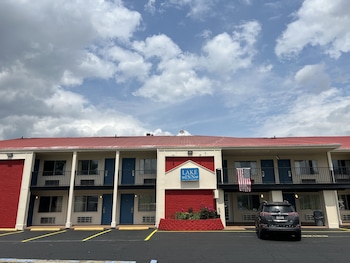 Lake Inn,Buckeye Lake>>Brownsville,2.5 star