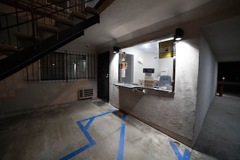 Artesia Motor Inn,Los Angeles>>Bellflower,2 star